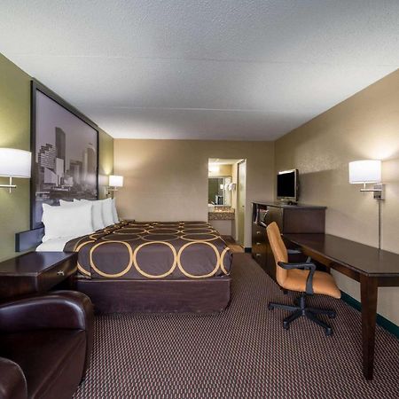 Super 8 By Wyndham Perrysburg-Toledo Hotell Eksteriør bilde
