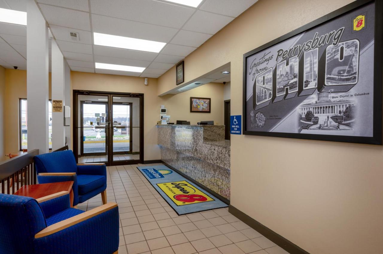 Super 8 By Wyndham Perrysburg-Toledo Hotell Eksteriør bilde