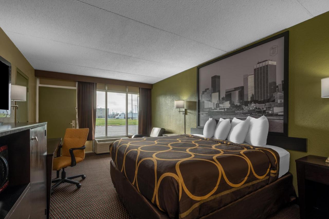 Super 8 By Wyndham Perrysburg-Toledo Hotell Eksteriør bilde