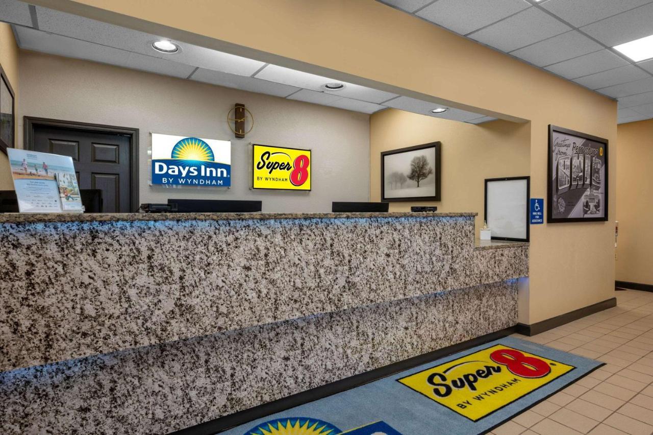 Super 8 By Wyndham Perrysburg-Toledo Hotell Eksteriør bilde
