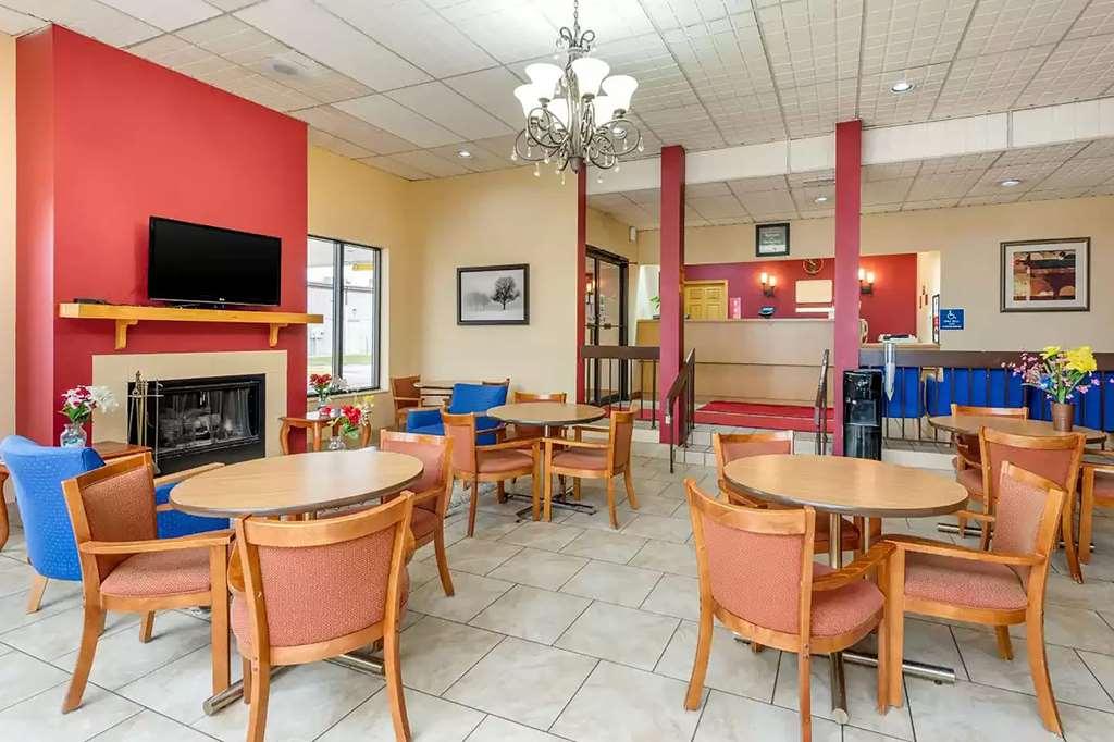 Super 8 By Wyndham Perrysburg-Toledo Hotell Fasiliteter bilde