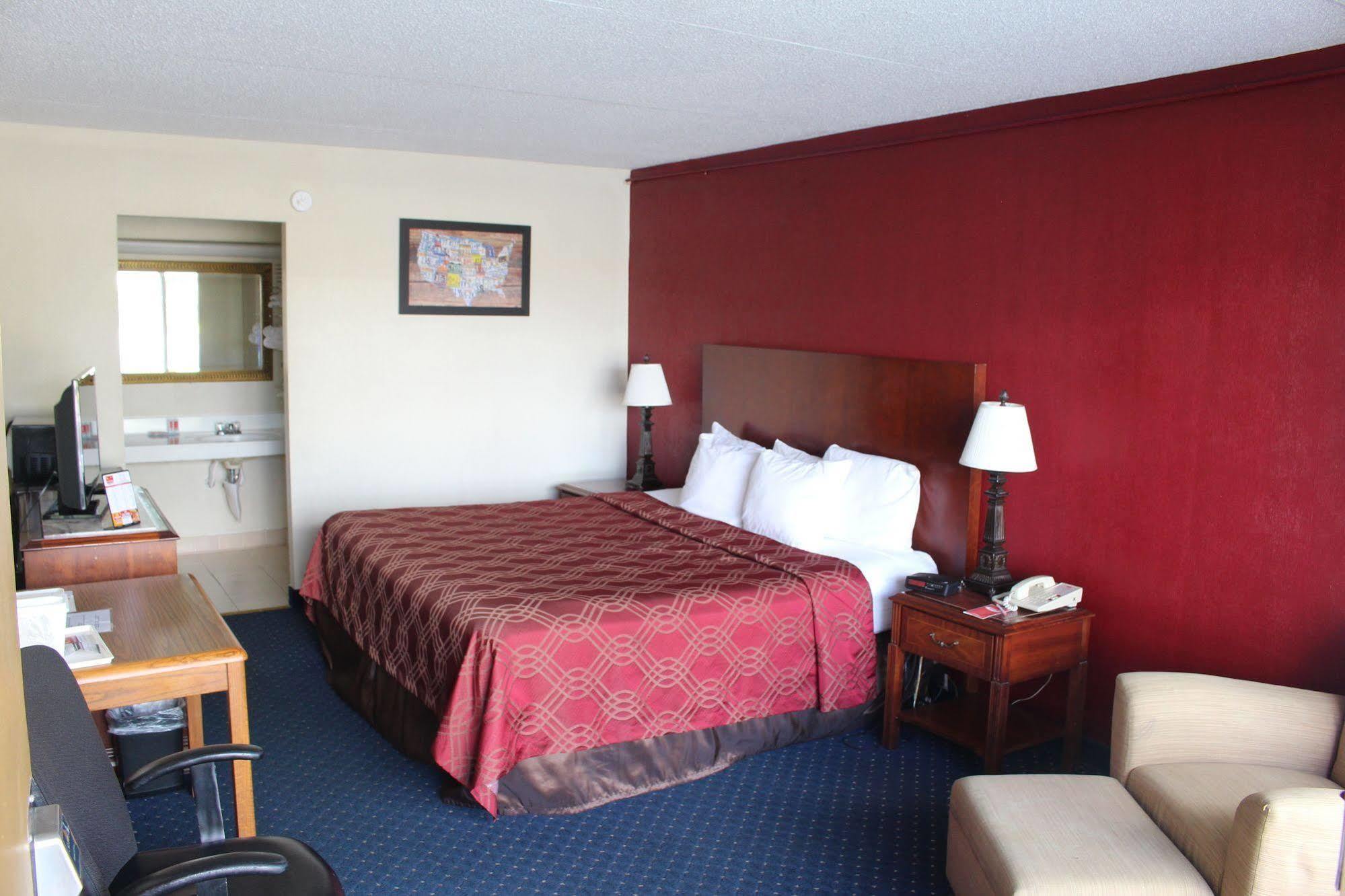 Super 8 By Wyndham Perrysburg-Toledo Hotell Eksteriør bilde