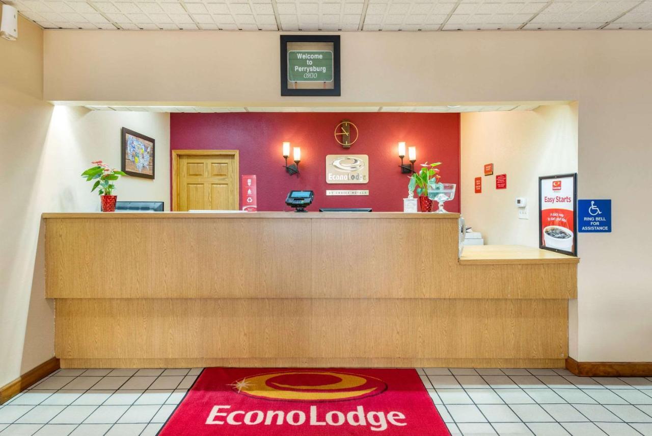Super 8 By Wyndham Perrysburg-Toledo Hotell Eksteriør bilde